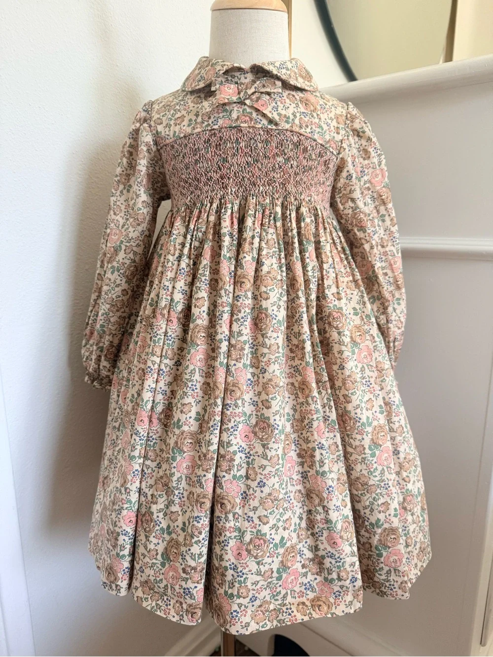 Alice Kathleen Floral Smocked Dress Girls Size 4 Peter Pan Collar Long Sleeve
